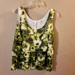 Sunset Rd Women's Green Floral Tiered Sleeveless Top Size Medium